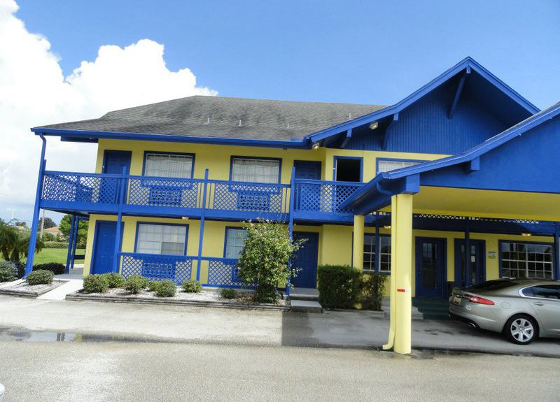 The-Swiss-Inn-Rockledge-2_2fe6678b-c8d6-90ec-b230a9e0a5b71ef2.jpg