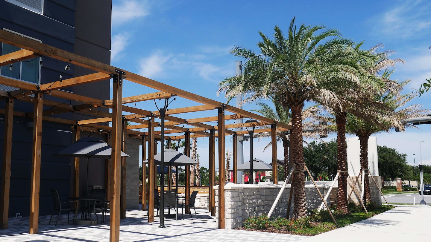 mlbfv-patio-1407-hor-wide.jpg
